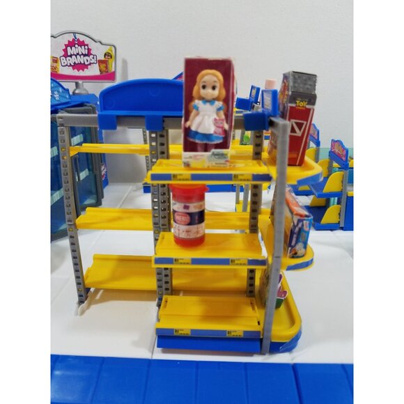 Zuru 5 Surprise Mini Mart Playset With Mini Brands Accessories Incomplete - Picture 10 of 16